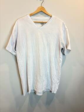 Calvin Klein Men's Flexible Fit V-Neck T-Shirt